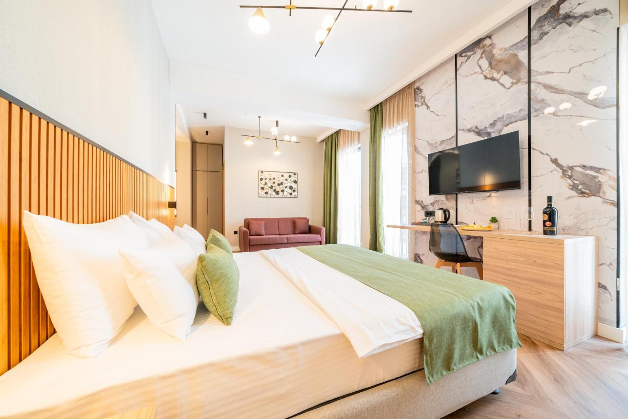 Hotel Millennium By Aycon บุดวา ภายนอก รูปภาพ