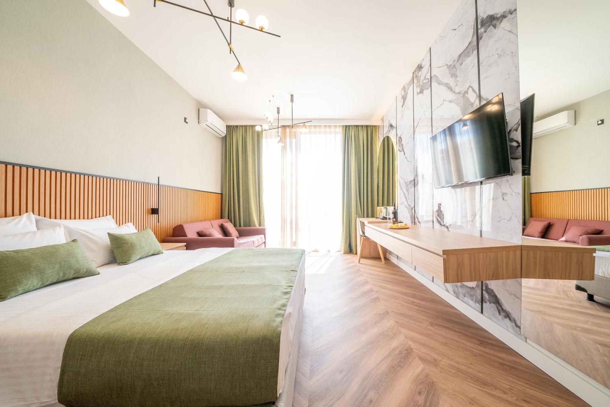 Hotel Millennium By Aycon บุดวา ภายนอก รูปภาพ
