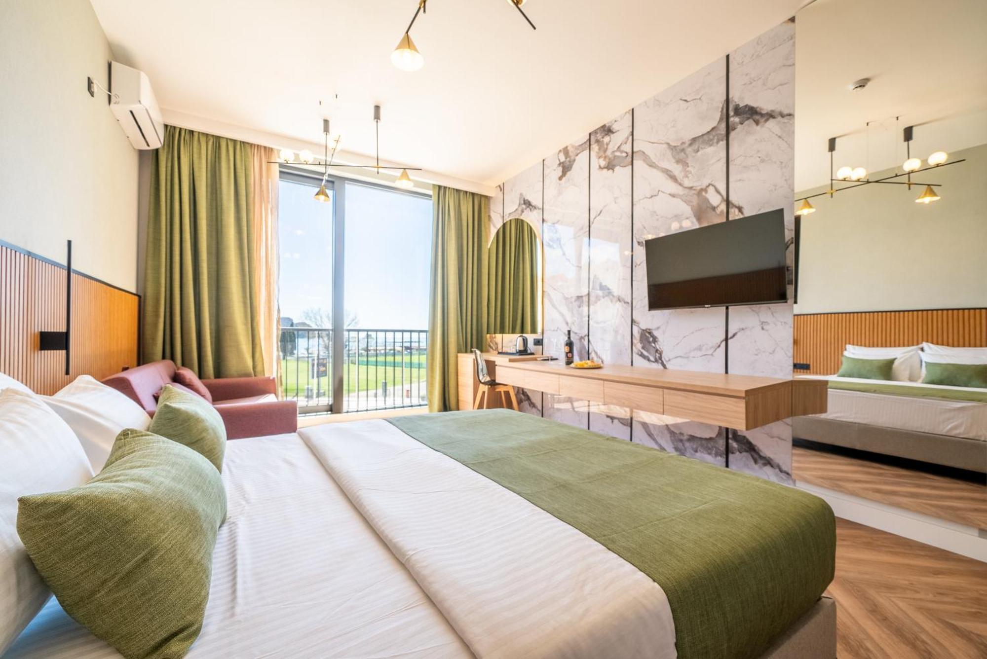 Hotel Millennium By Aycon บุดวา ภายนอก รูปภาพ