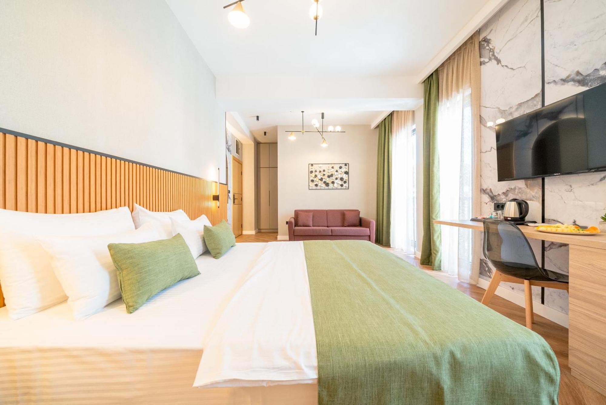 Hotel Millennium By Aycon บุดวา ภายนอก รูปภาพ
